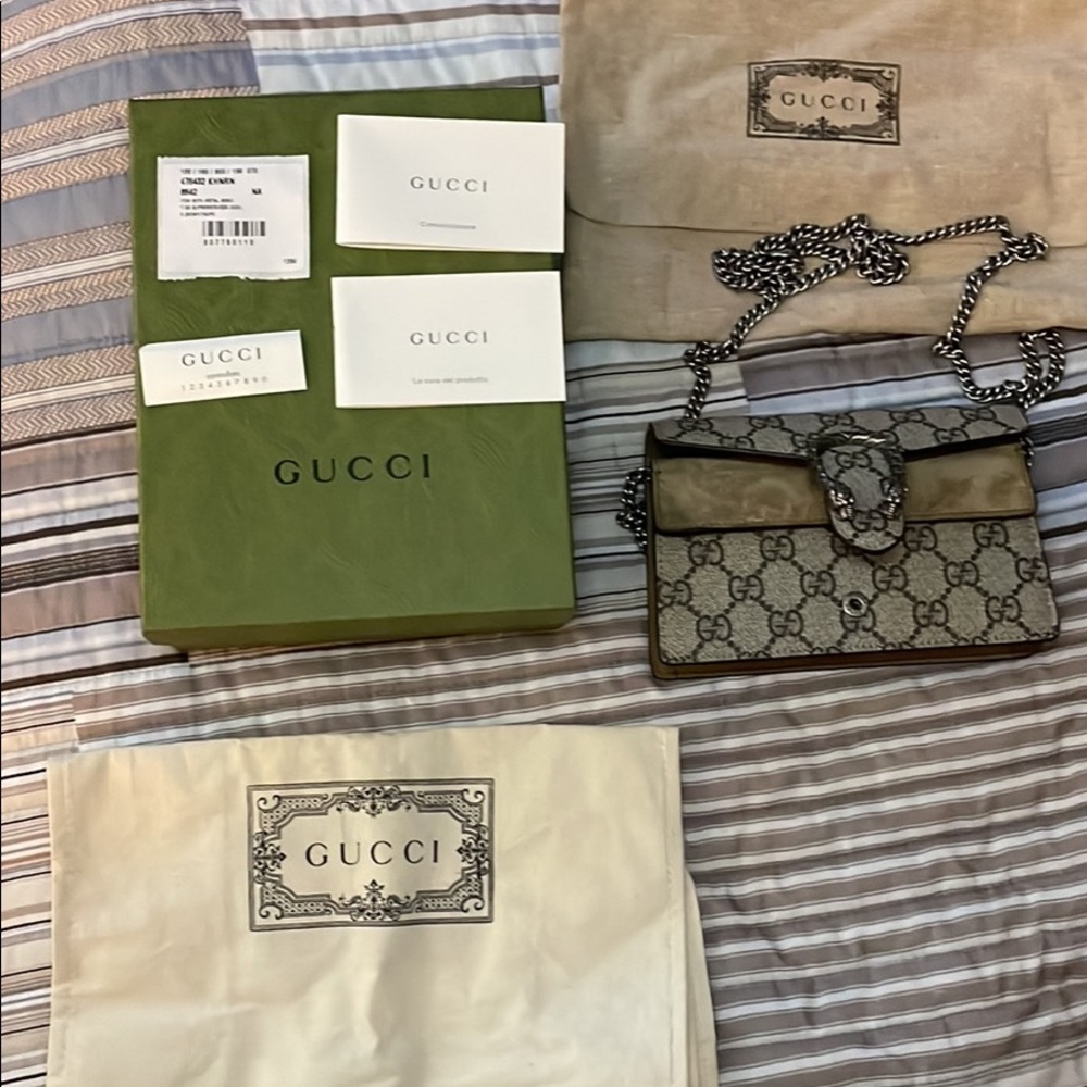 Gucci Dionysus GG Supreme super mini bag